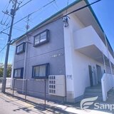 ファミーユ東石井