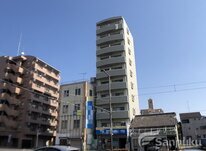 ブルーランド本町