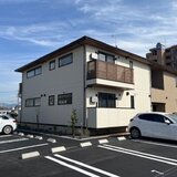 シャルル　マリカ