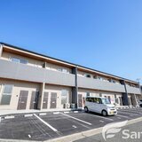 ＥＡＲＬ’Ｓ　ＣＯＵＲＴ西垣生