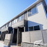 シャイン・ウェスト