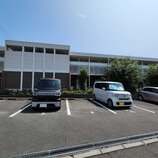 レオパレスサンホワイト枝松