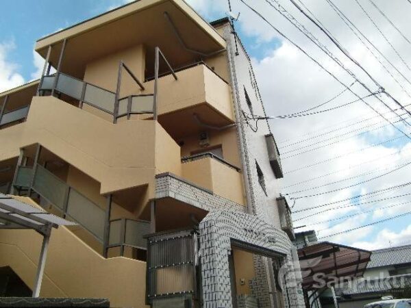 【ナウメゾン山本】松山市御幸のマンション