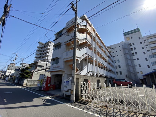 【メゾンＡＤⅢ】松山市鉄砲町のマンション