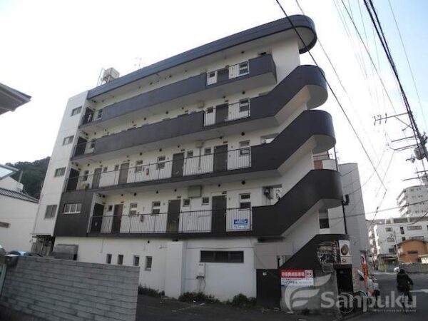 【野中ビル】松山市鉄砲町のマンション