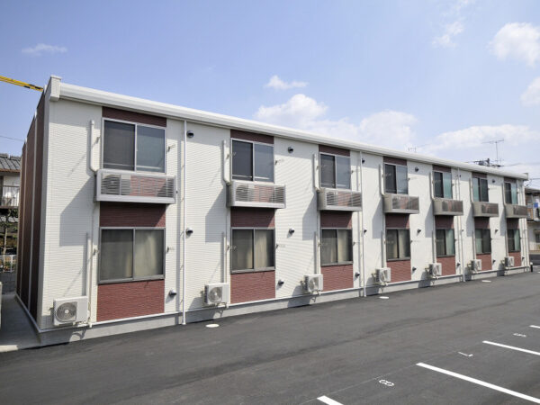 【レオネクストラルーチェ】松山市立花のアパート