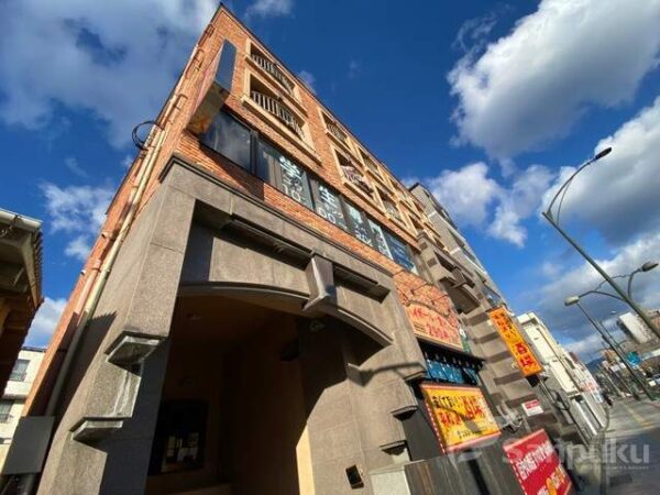 【千鶴興産ビル】松山市平和通のマンション