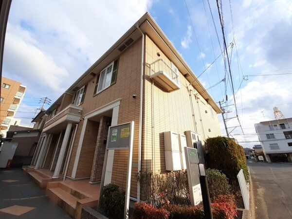 【プラシード山越 A】松山市山越のアパート