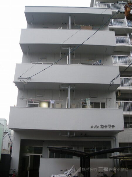 【メゾン・カヤマチ】松山市味酒町のマンション