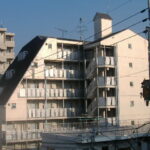 【メゾンAD5】松山市東雲町のマンション