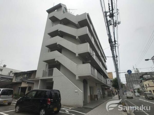【ファーストビル渡部】松山市木屋町のマンション