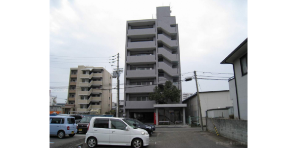 【グランアルブル山越Ⅱ】松山市山越のマンション