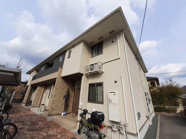 【カサブランカⅡ】松山市祝谷の賃貸マンション