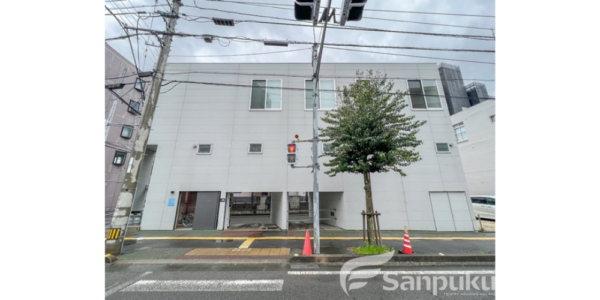 【ＴＲＩＡＮＧＬＥ】松山市萱町のアパート