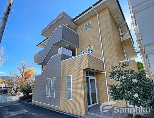 【ガーデンハウス緑映】松山市持田町の賃貸マンション