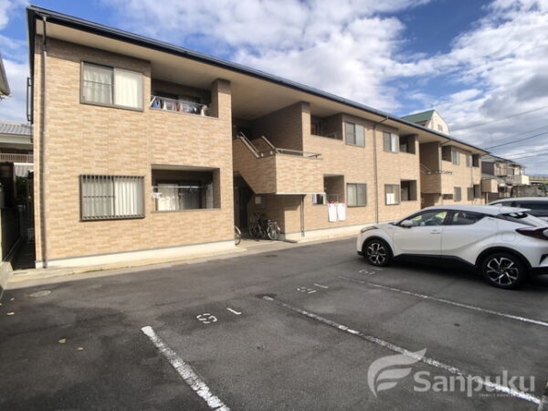 【アヴェーク土居田】松山市土居田町の賃貸マンション