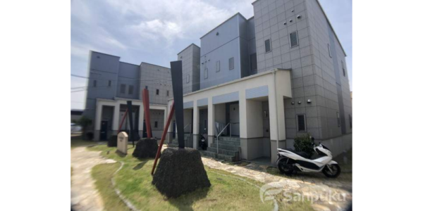 【ア・ラ・モード・ヴィ】松山市高岡町の賃貸アパート