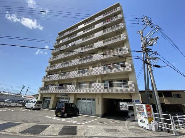 【グラン・アール北吉田】松山市北吉田町の賃貸マンション