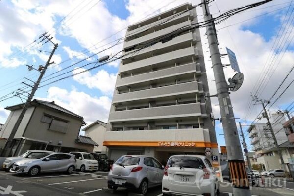 【ＳＫＹ　ＲＥＳＩＤＥＮＣＥ】松山市枝松の賃貸マンション