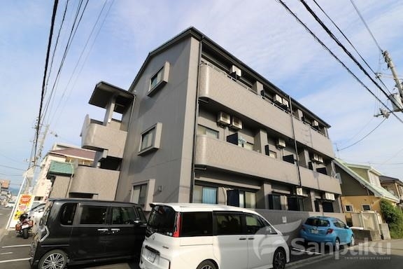 【シェ・ブー】松山市南斎院町の賃貸マンション