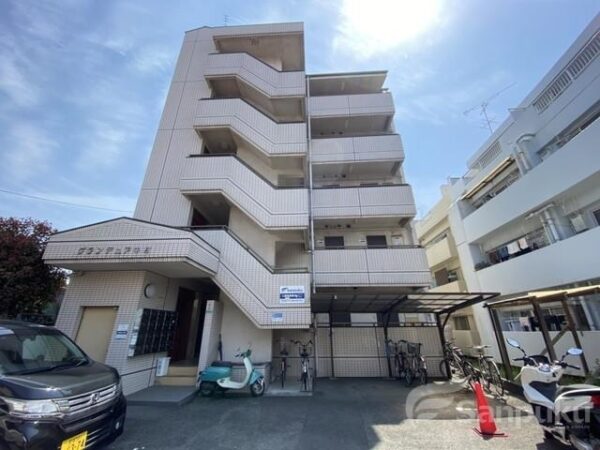 【グランデュア中村】松山市中村の賃貸マンション