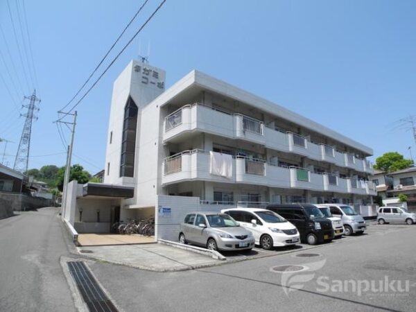 【タガミコーポ】松山市衣山の賃貸マンション