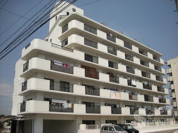 【ＲＯＹＡＬ　ＡＮＮＥＸ　久万ノ台】松山市久万ノ台の賃貸マンション