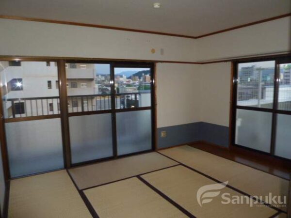 ＲＯＹＡＬ　ＡＮＮＥＸ　久万ノ台 