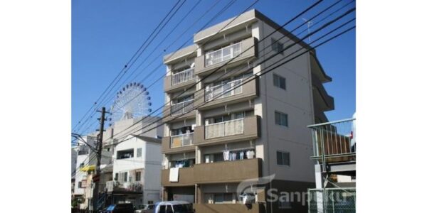 【カーサー柳井 】松山市柳井町の賃貸マンション