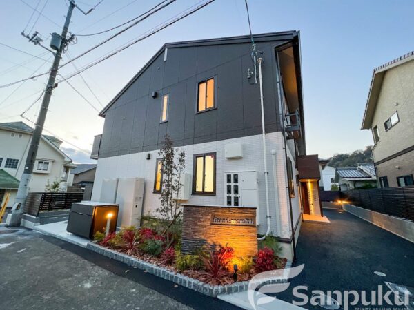 【Ｇｒａｎｄ-ｒｏｏｍ衣山】松山市衣山の賃貸コーポ