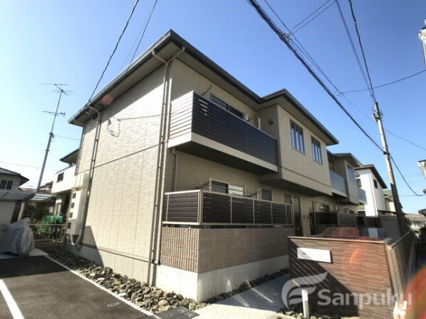 【シャーメゾン来住】松山市来住町の賃貸コーポ