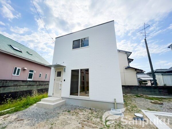 【Casa al mare ISOKOUCHI7】松山市磯河内の賃貸一戸建て