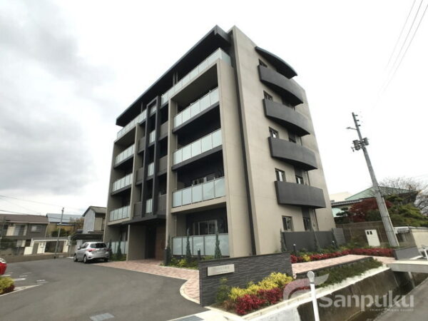 【ヴェッセル持田】松山市持田町の賃貸マンション