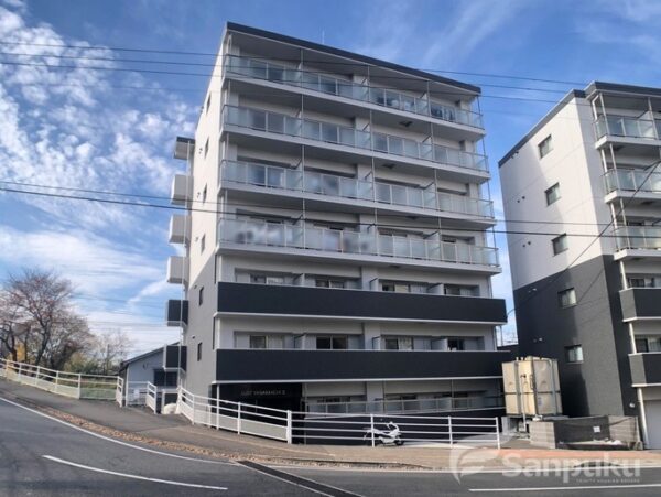 【LUST YANAIMACHIⅡ】松山市柳井町の賃貸マンション