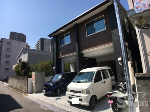 【ＣｏｚｙＢＡＳＥ】松山市柳井町の賃貸テラスハウス