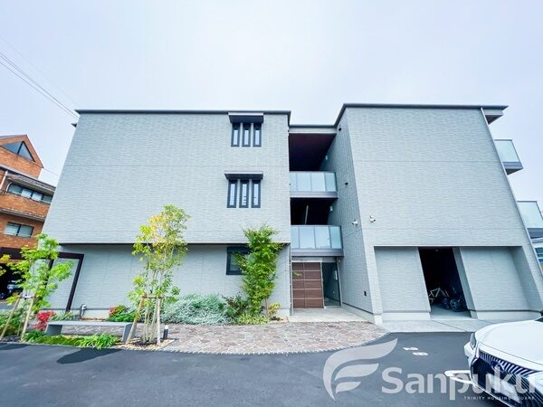 【Ｋａｎｏｎ岩崎】松山市岩崎町の賃貸マンション