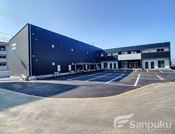 【ヴェルグレーヴィアステーションフロントプレミアム】松山市南梅本町の賃貸アパート