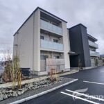 【Ｃｒｅｓｔｉｅｑ】松山市桑原の賃貸マンション