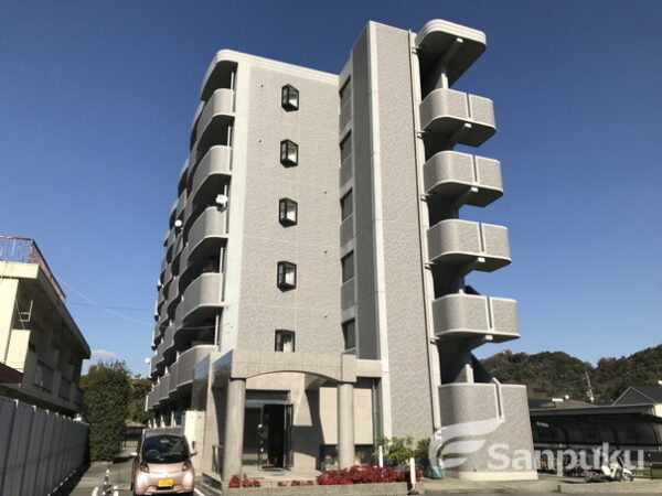 【グランデ・ピアッツァ】松山市北吉田町の賃貸マンション