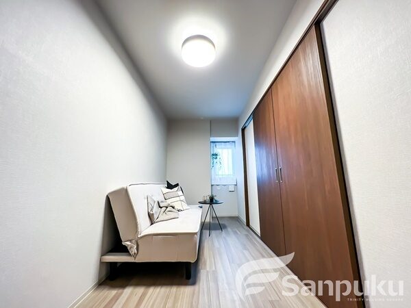 ルミナス勝山東　部屋2