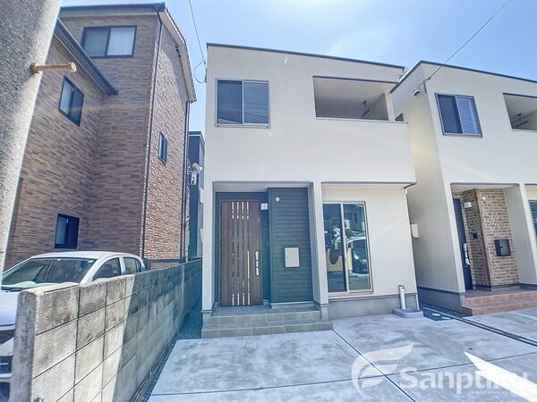 【ラフィネ柳井町　東】新築！2024年2月完成・松山市柳井町の賃貸一戸建て