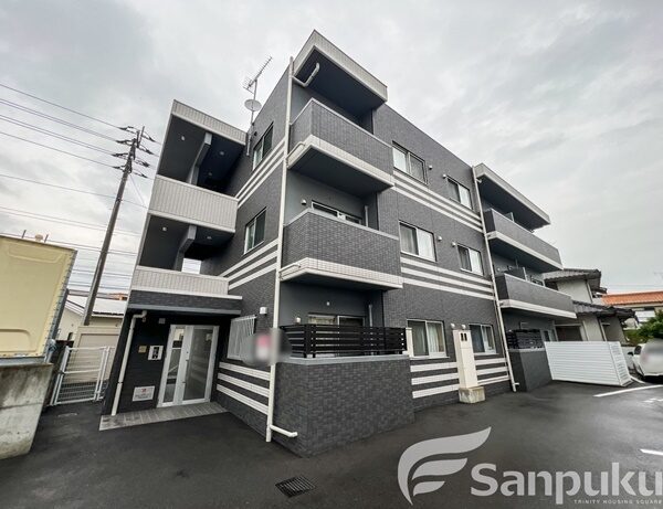 【ＭＡＹＦＡＩＲ　ＳＴＡＴＩＯＮ　ＦＲＯＮＴ　ＰＲＥＭＩＵＭ　Ⅱ】松山市立花の賃貸マンション