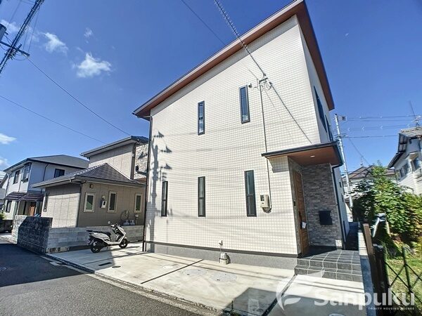 【南梅本町Ｎ戸建】松山市南梅本町の賃貸一戸建て