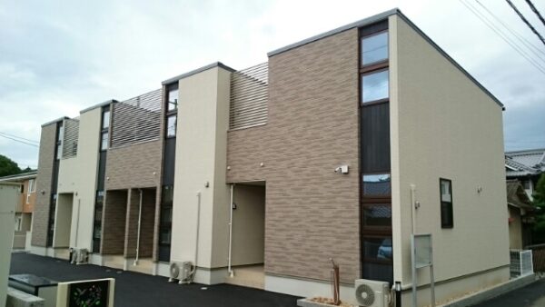 【メルヘン・ベルク】松山市星岡の賃貸アパート