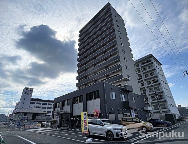 【Ａｓｈｉｈａｒａ　ｂｕｉｌｄｉｎｇ】松山市三番町の賃貸マンション