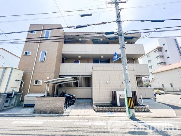 【エソラ雄郡】松山市土橋町の賃貸アパート