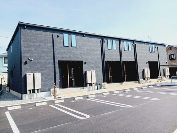 【ＤＫ　ＳＥＬＥＣＴ　ラフィネⅡ】新築！2025年6月完成・東温市志津川のアパート