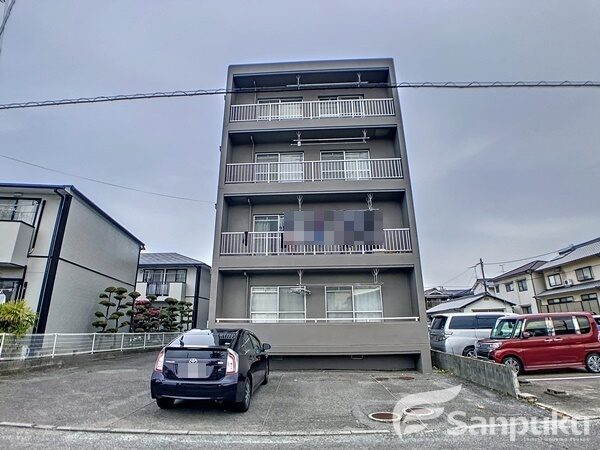 【コーポ雅】松山市南斎院町の賃貸マンション