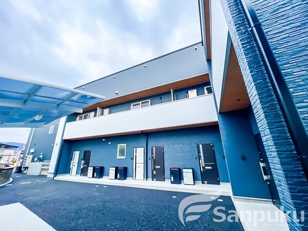 【ボン・プレサージュ郡中】伊予市下吾川の賃貸アパート