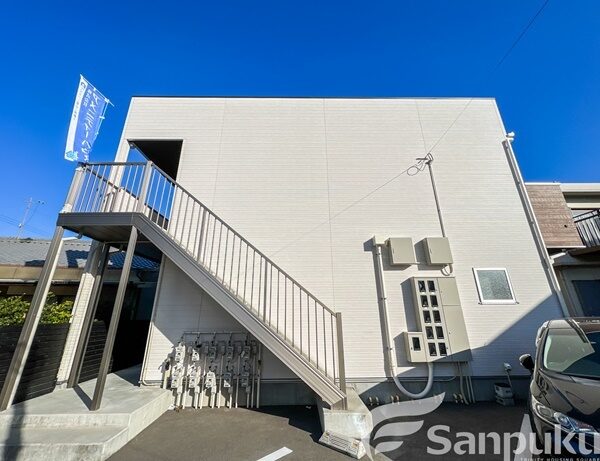 【ゲレンデヴァーゲン森松】松山市森松町の賃貸アパート